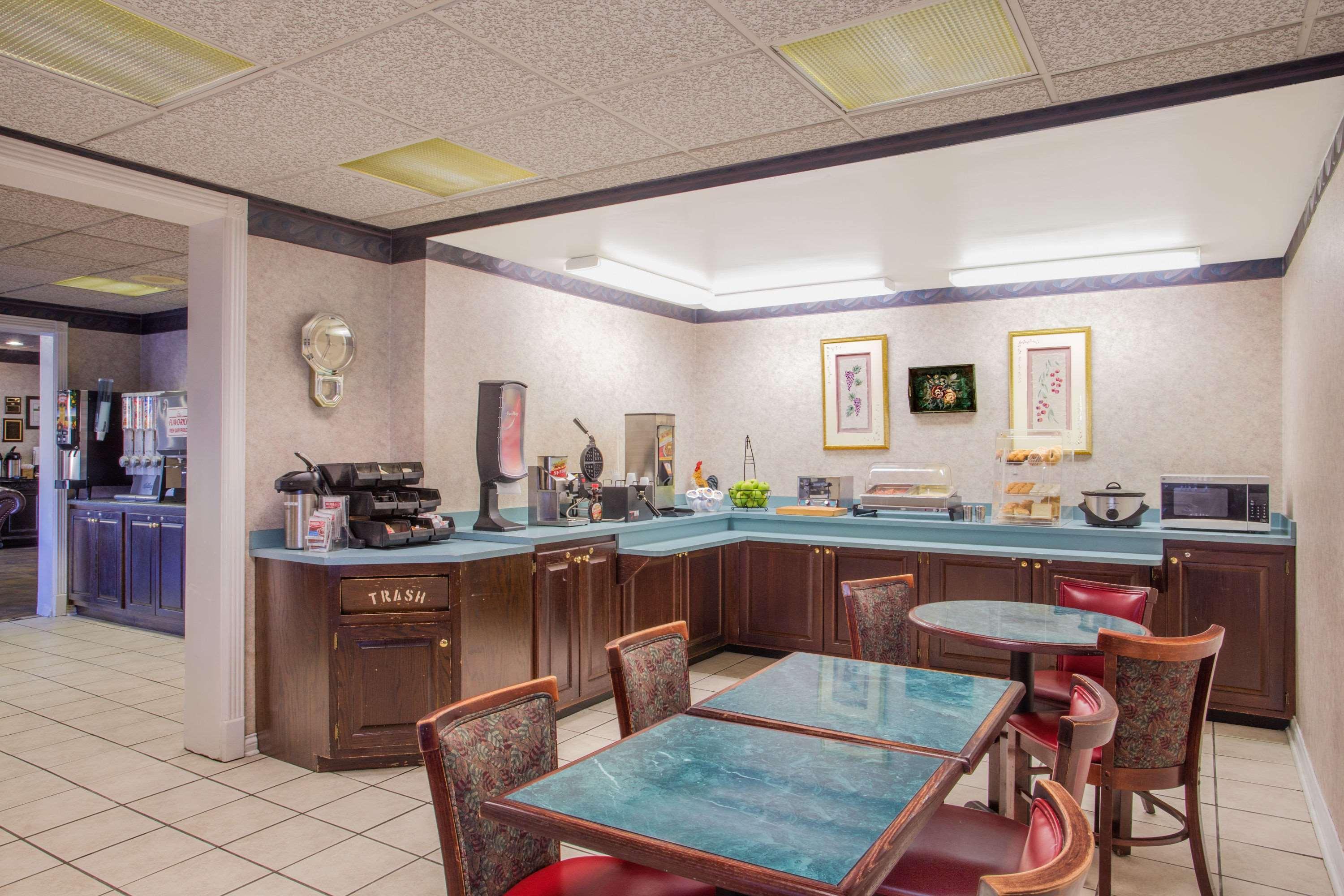 Hotel Baymont By Wyndham 3*