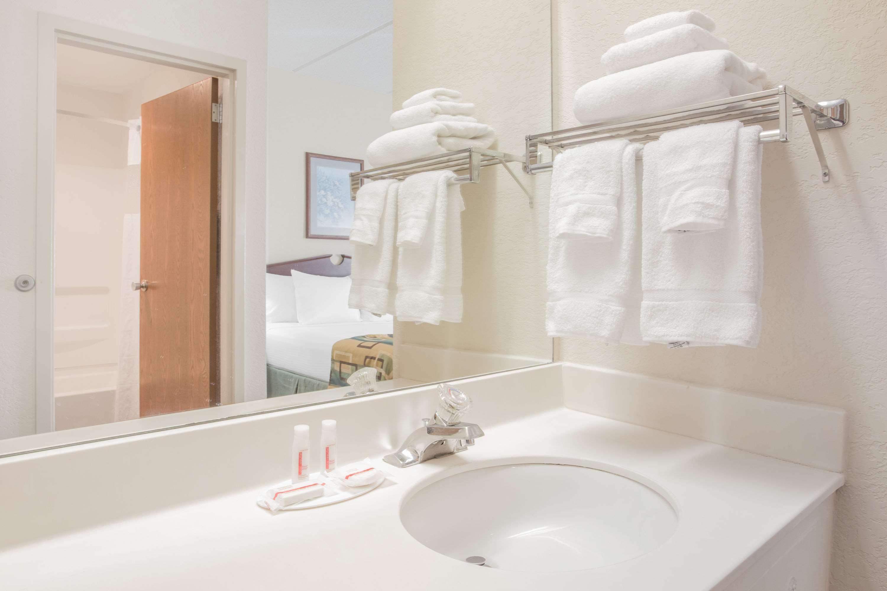 Hotel Baymont By Wyndham 3*